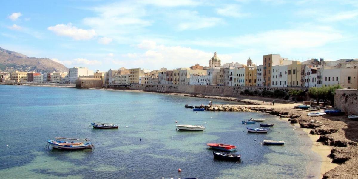 Casa Vacanze Ulisse Trapani Buitenkant foto