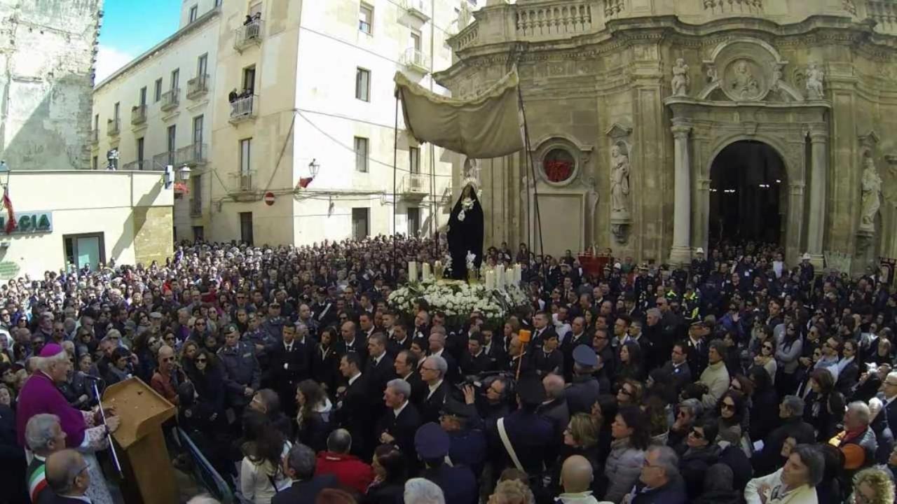 Casa Vacanze Ulisse Trapani Buitenkant foto